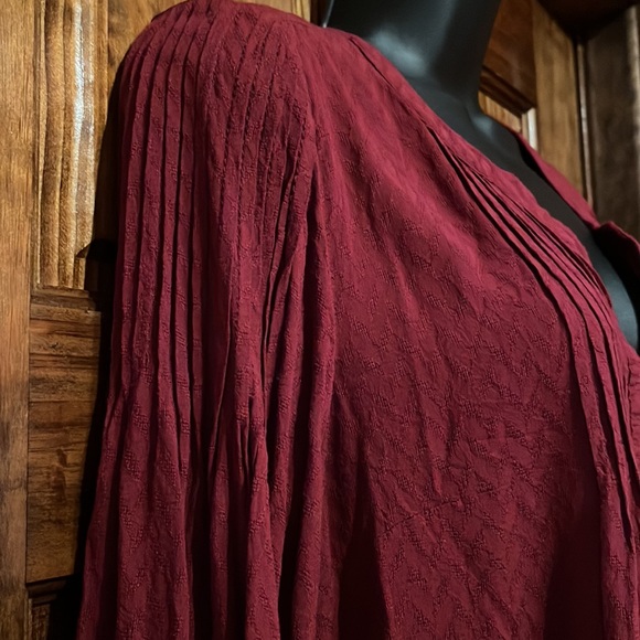 NWOT Burgundy Boho Top - Picture 3 of 8